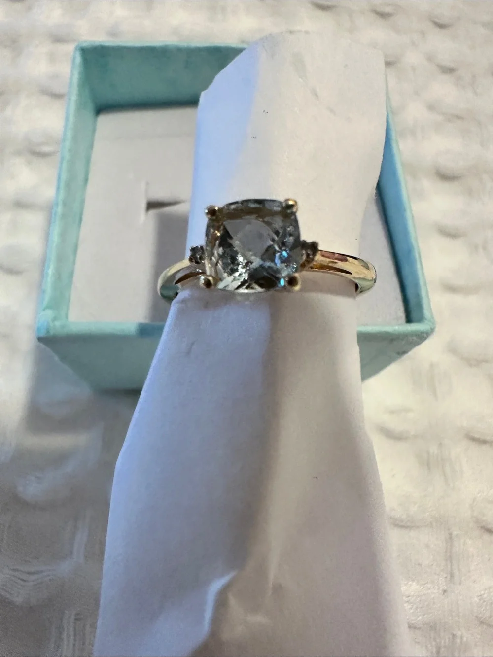 Stunning 14k Classic Gold Ring with Aquamarine Cushion-Cut Stone